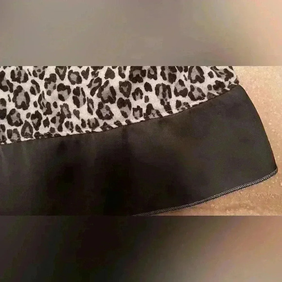 Anne Klein black and white leopard, short sleeve, 2 piece pajama set; size L - Picture 5 of 9